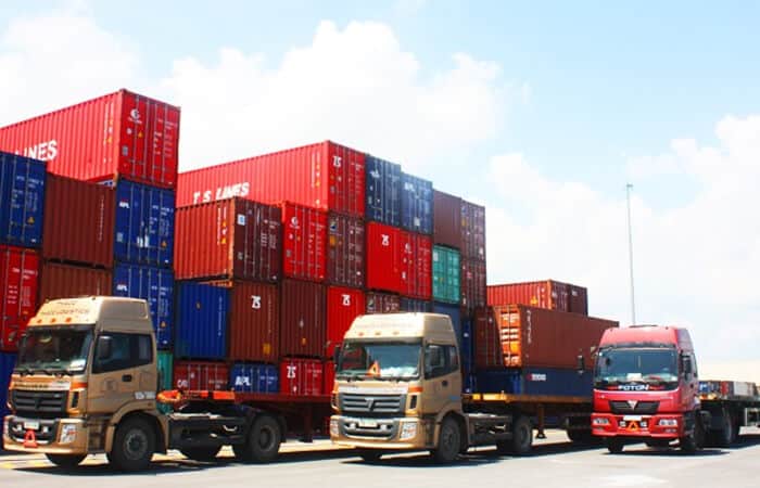 Container vận chuyển hàng hóa Bắc Nam